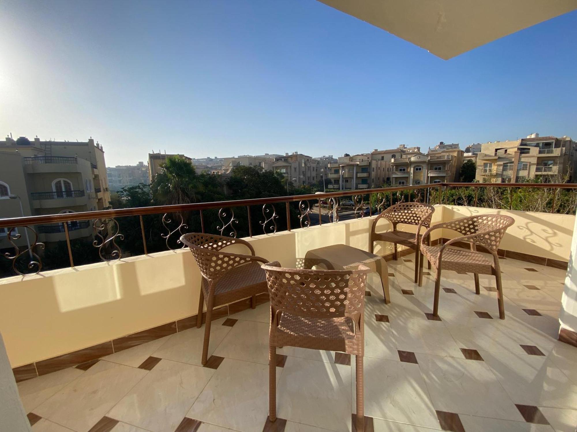 Апартаменти 3bd Elite In A Family House, New Cairo! Каїр