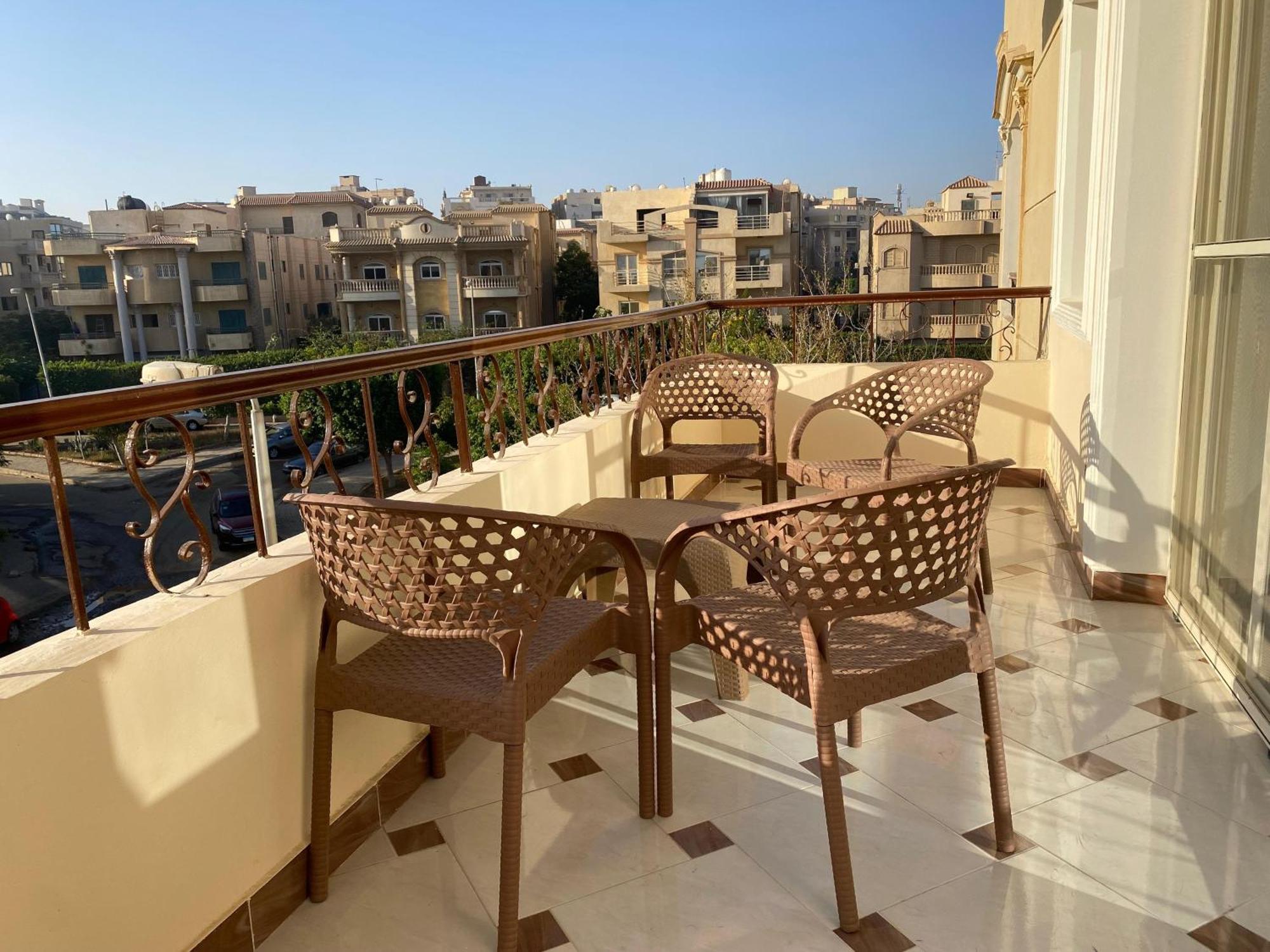Апартаменти 3bd Elite In A Family House, New Cairo! *