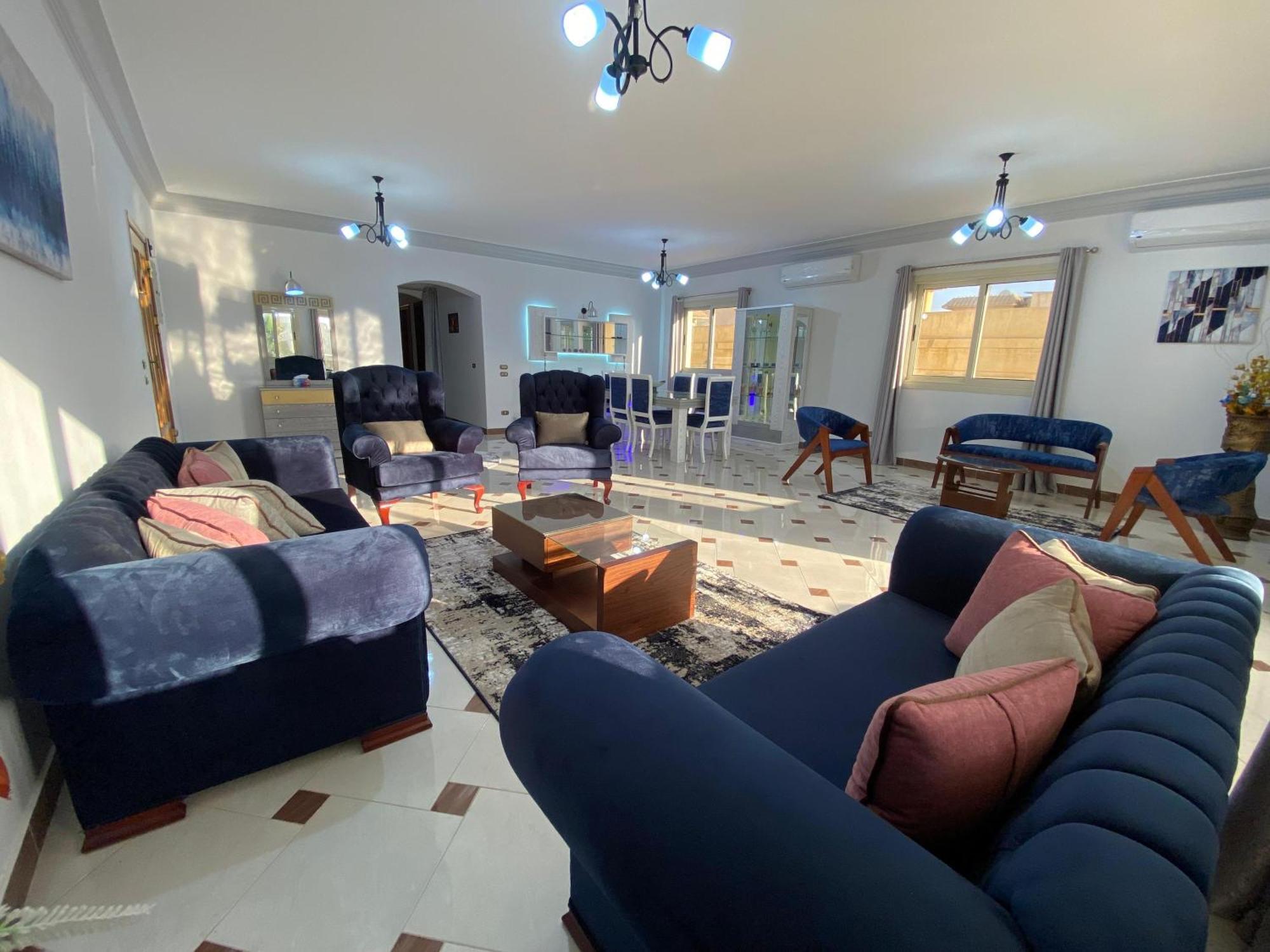 Апартаменти 3bd Elite In A Family House, New Cairo! *