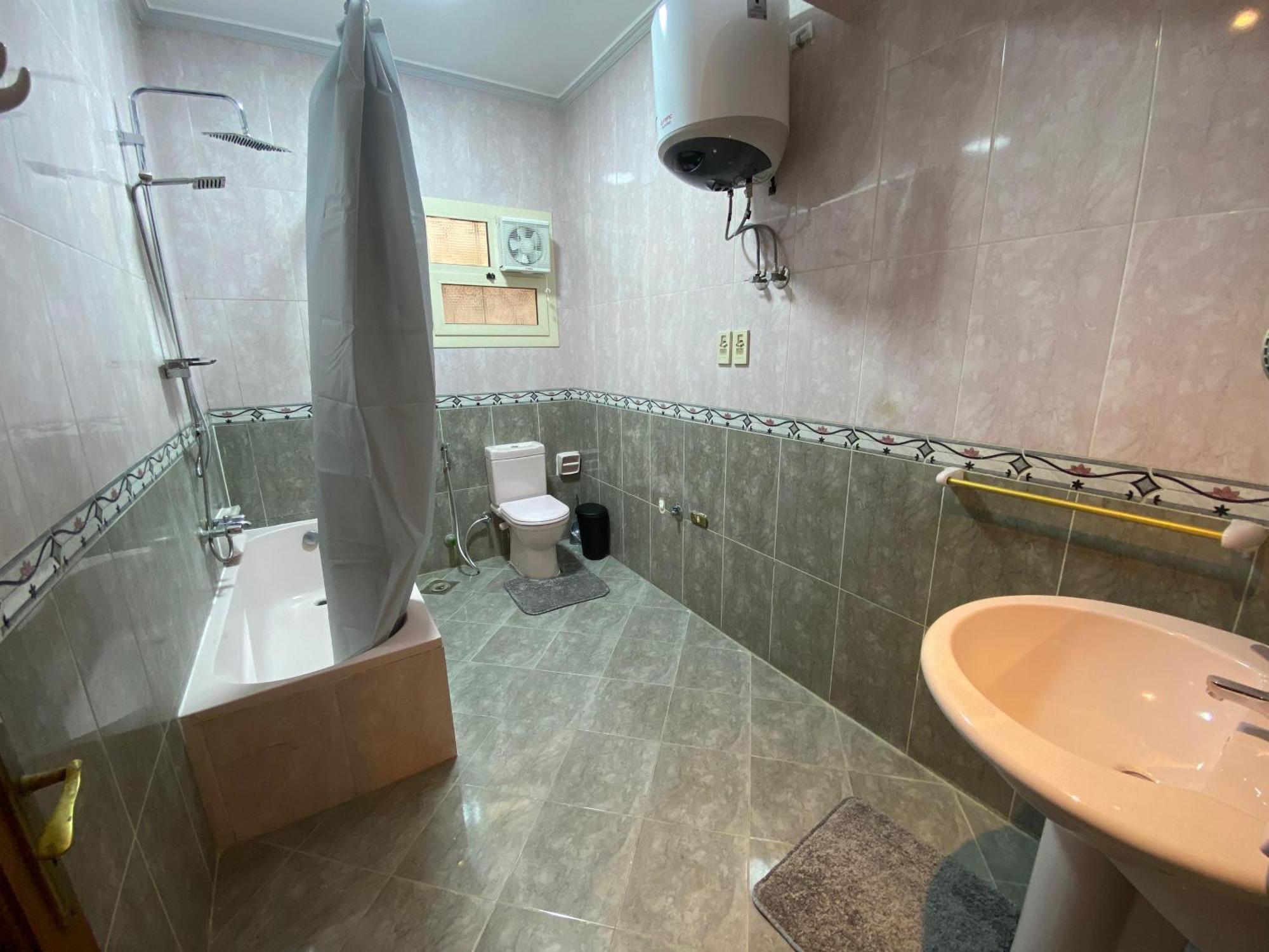 3bd Elite In A Family House, New Cairo! Apartman