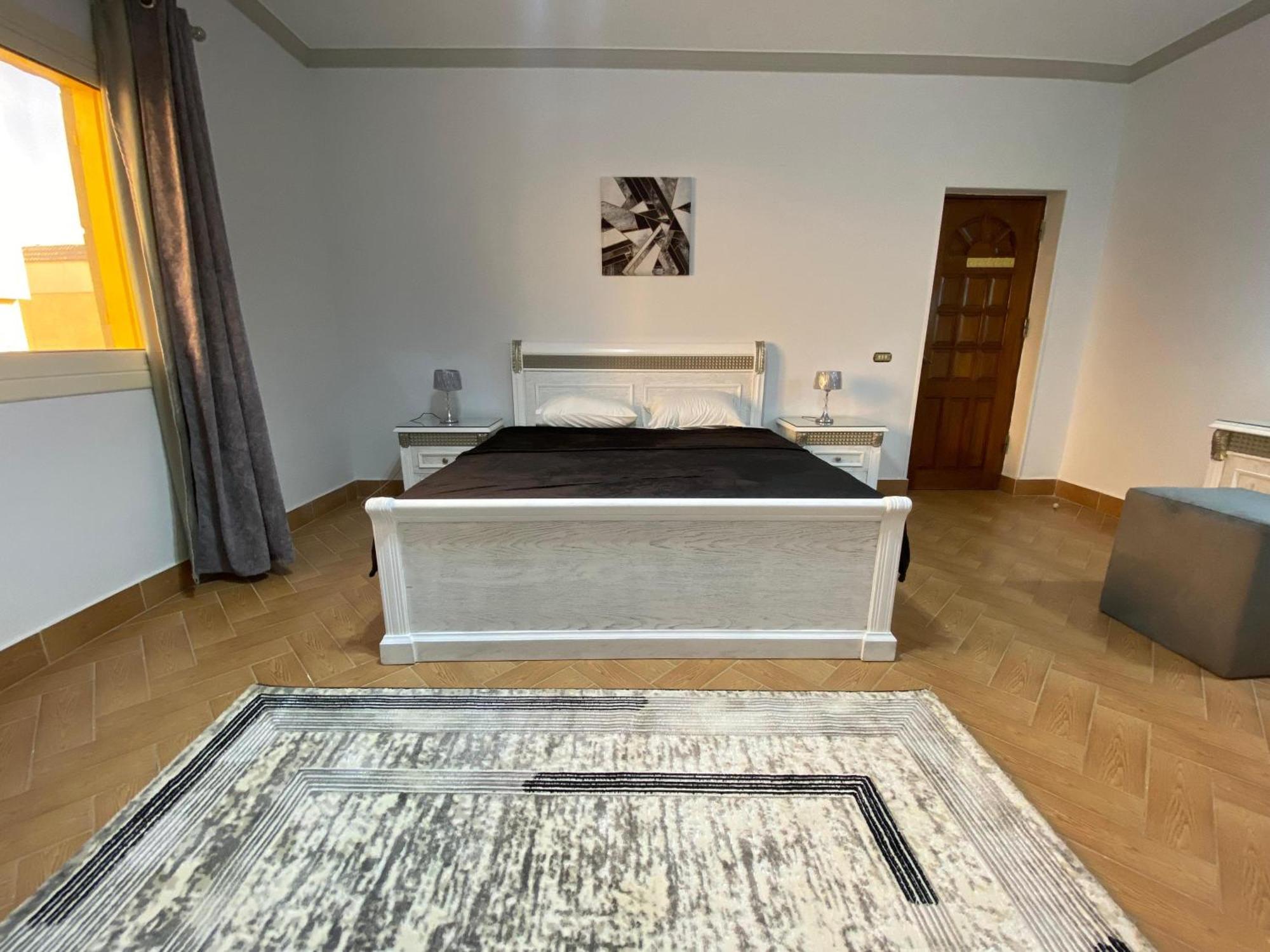 Apartman 3bd Elite In A Family House, New Cairo! Kairó